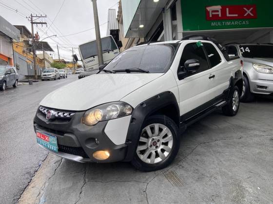 FIAT STRADA 1.8 MPI ADVENTURE CE 16V FLEX 2P MANUAL FIAT STRADA 1.8 MPI ADVENTURE CE 16V FLEX 2P MANUAL